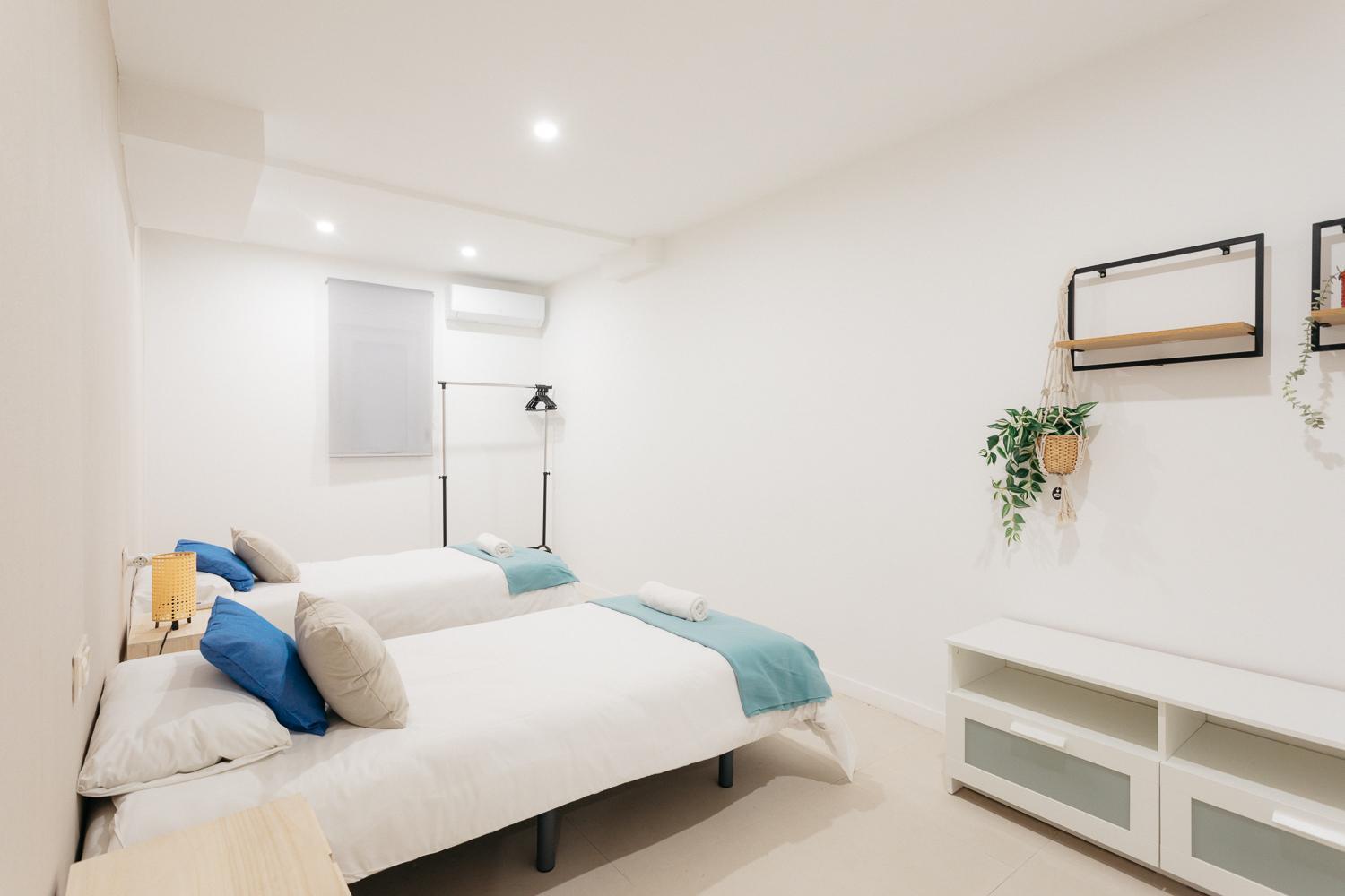 Amplio Apartamento Cerca Centro Historico Y Turia 5Pax 2 Bath Валенсія Екстер'єр фото
